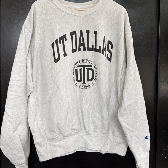 Champion Other - Champion Light Gray UT Dallas Men's Crewneck Sweater